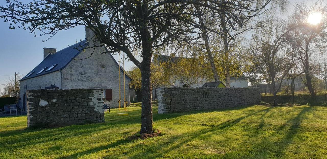 Charming Cottage Du Marais Dday Omaha Beach Canchy  Exterior photo